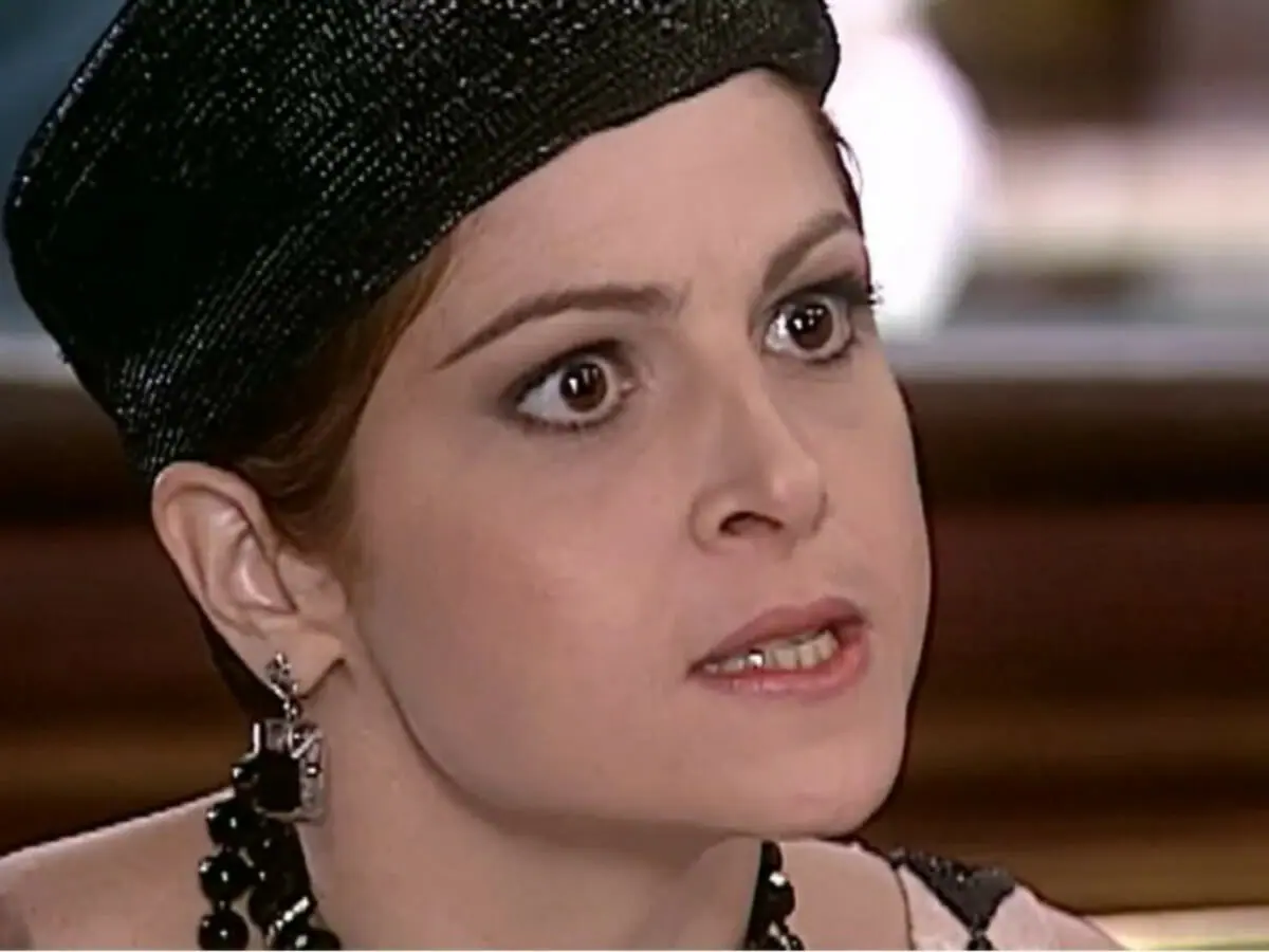 Marcela (Drica Moraes) em O Cravo e a Rosa