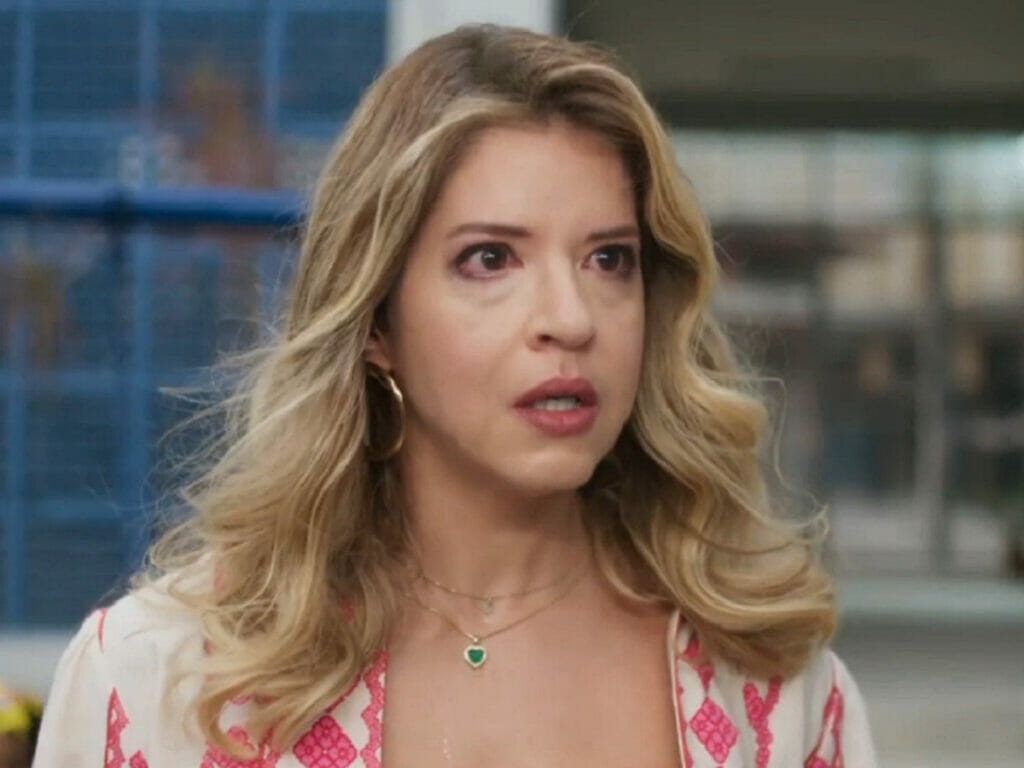 Rebeca (Mariana Santos) em Cara e Coragem