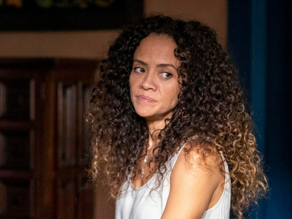 Zuleica (Aline Borges) em Pantanal