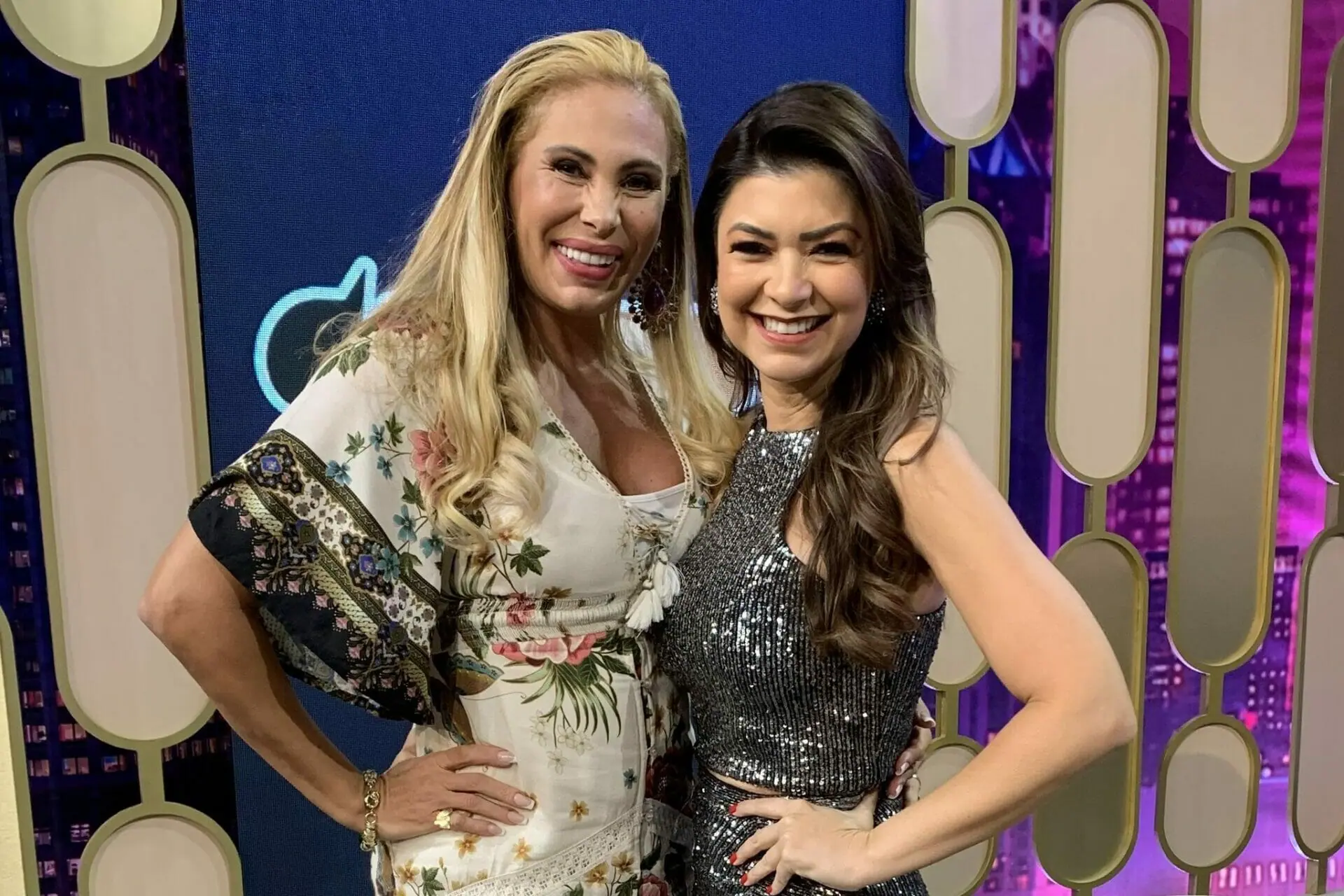 Ângela Bismarchi e Amanda Françozo no programa De Papo Com Amanda Françozo, na TV Aparecida