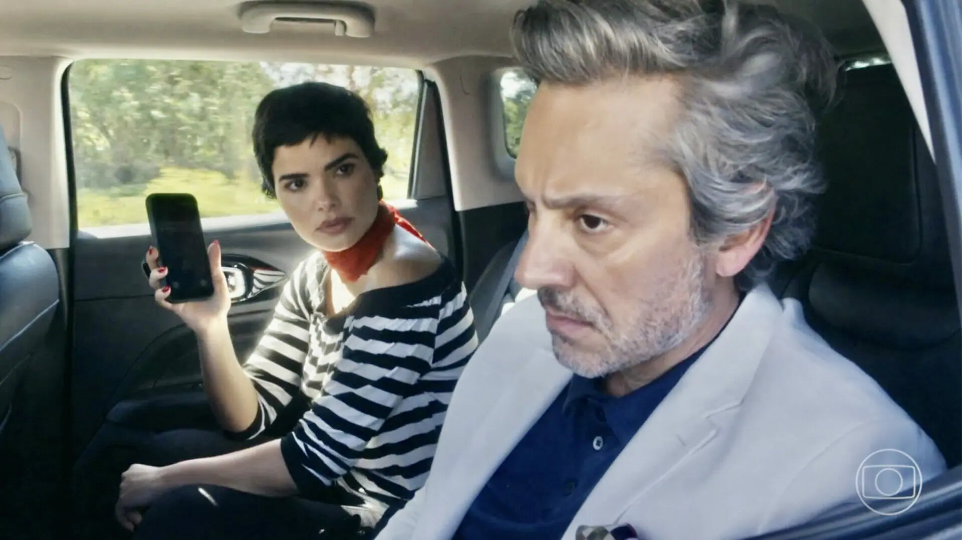 Leonor (Vanessa Giacomo) e Stenio (Alexandre Nero) em Travessia