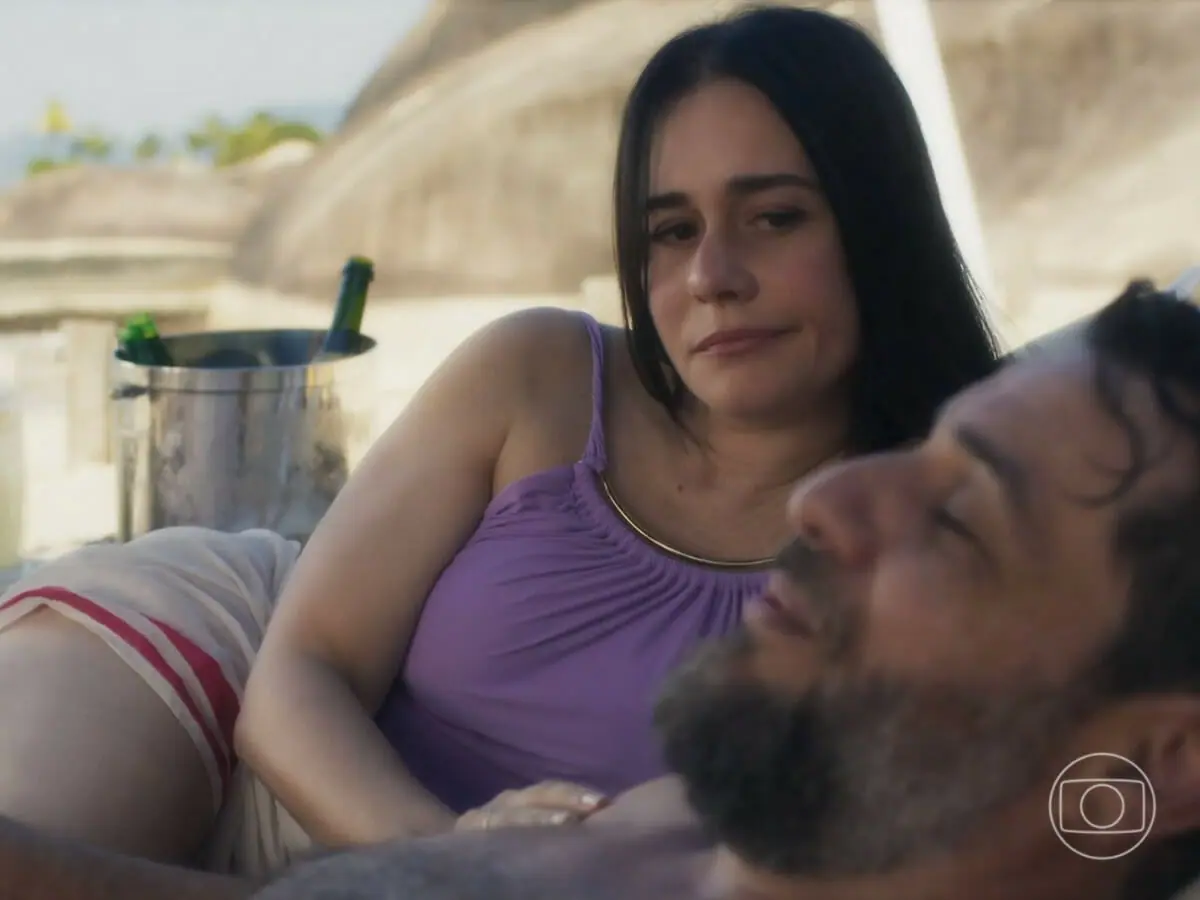Guida (Alessandra Negrini) e Moretti (Rodrigo Lombardi) em Travessia