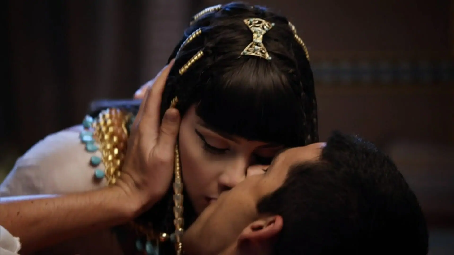 Nefertari (Camila Rodrigues) e Ramsés (Sergio Marone) de Os Dez Mandamentos