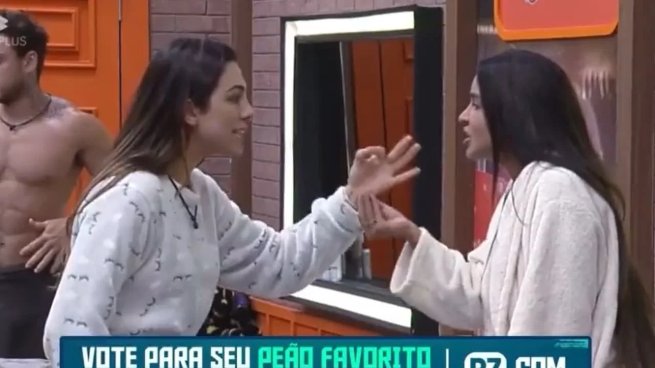 Kerline Cardoso e Pétala Barreiros em A Fazenda 14
