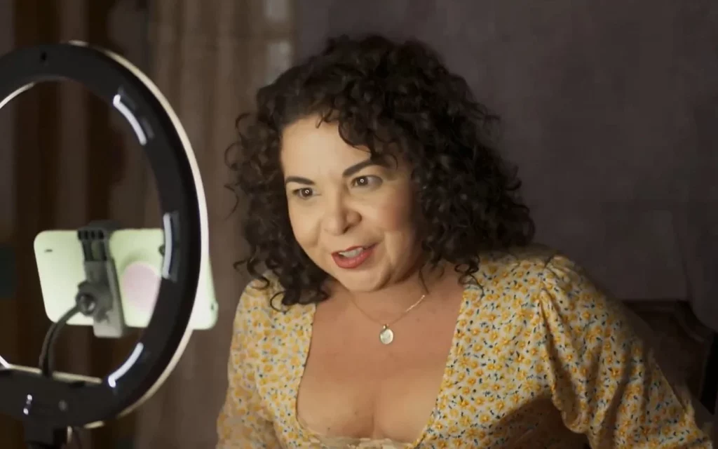  Cira (Suzy Lopes) em  Mar do Sertão
