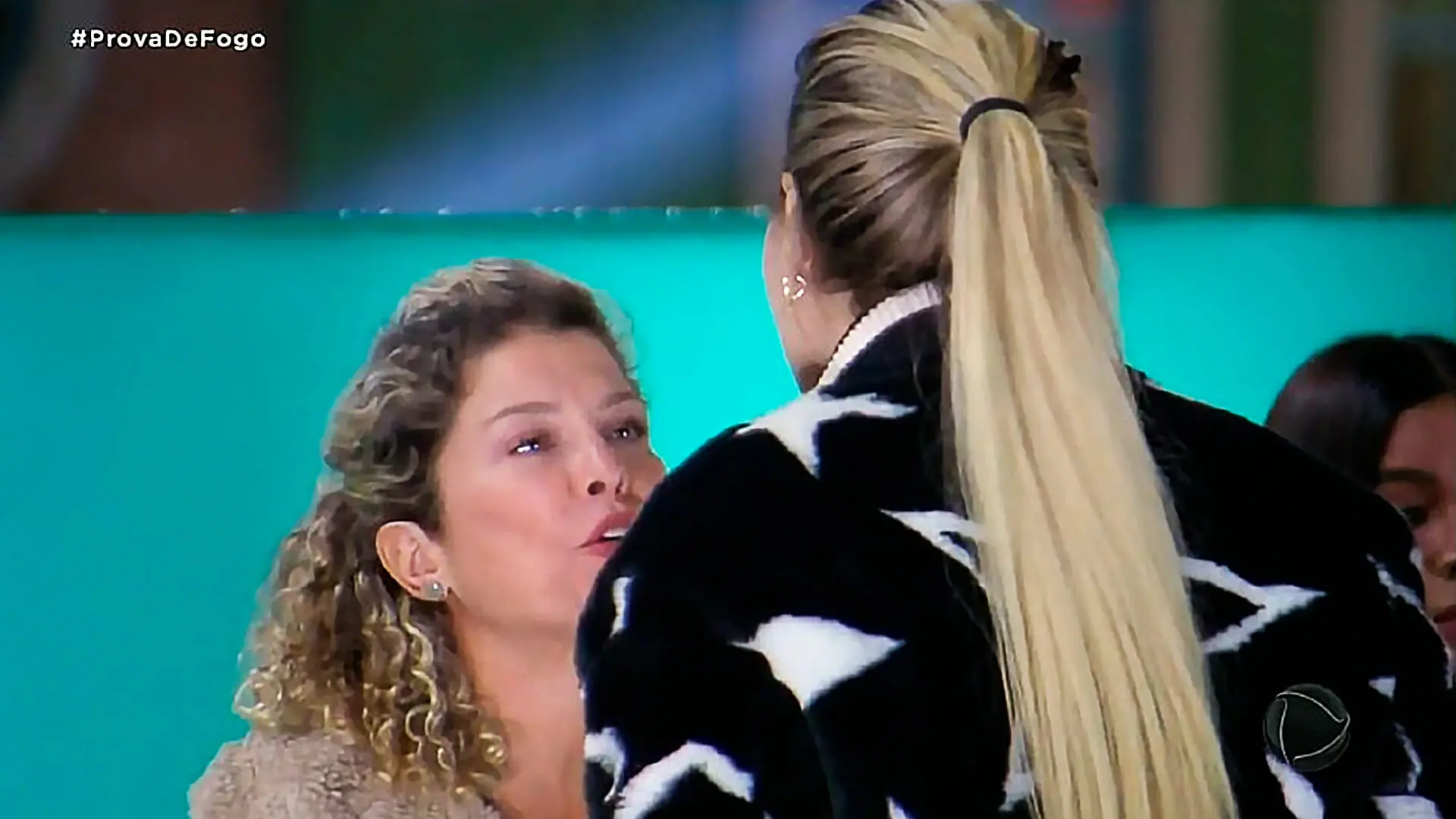 Bárbara Borges e Deolane Bezerra em A Fazenda 14