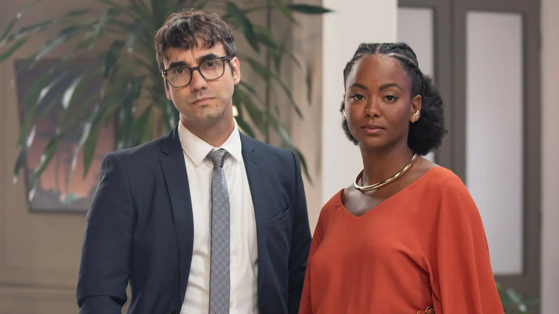 Laura (Eli Ferreira) e Marcio Castro (Gabriel Godoy)