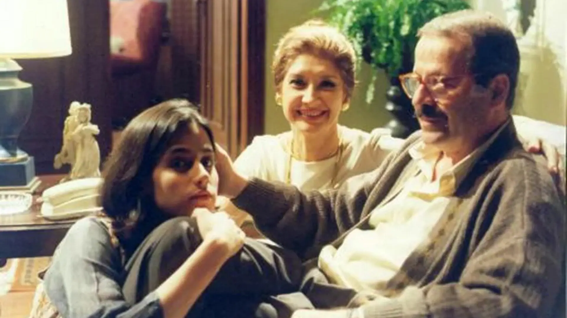 Liliana (Mariana Lima), Maria Rosa (Ana Rosa) e Caxias (Carlos Vereza) em O Rei do Gado