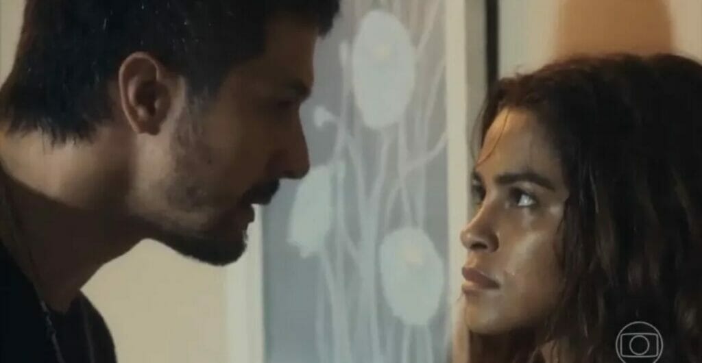 Oto (Romulo Estrela) e Brisa (Lucy Alves) de Travessia