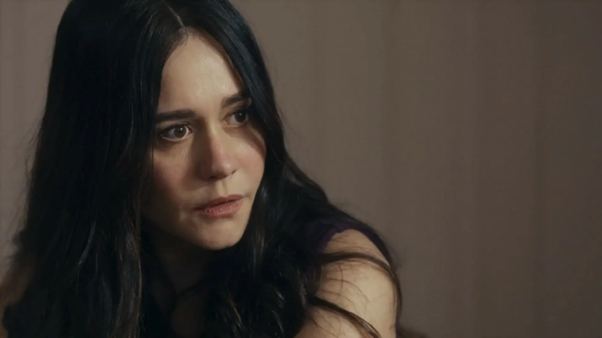 Guida (Alessandra Negrini) em Travessia