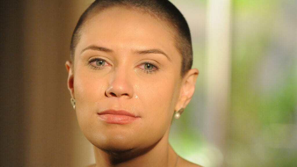 Rachel Ripani como Tatiana em Caras e Bocas