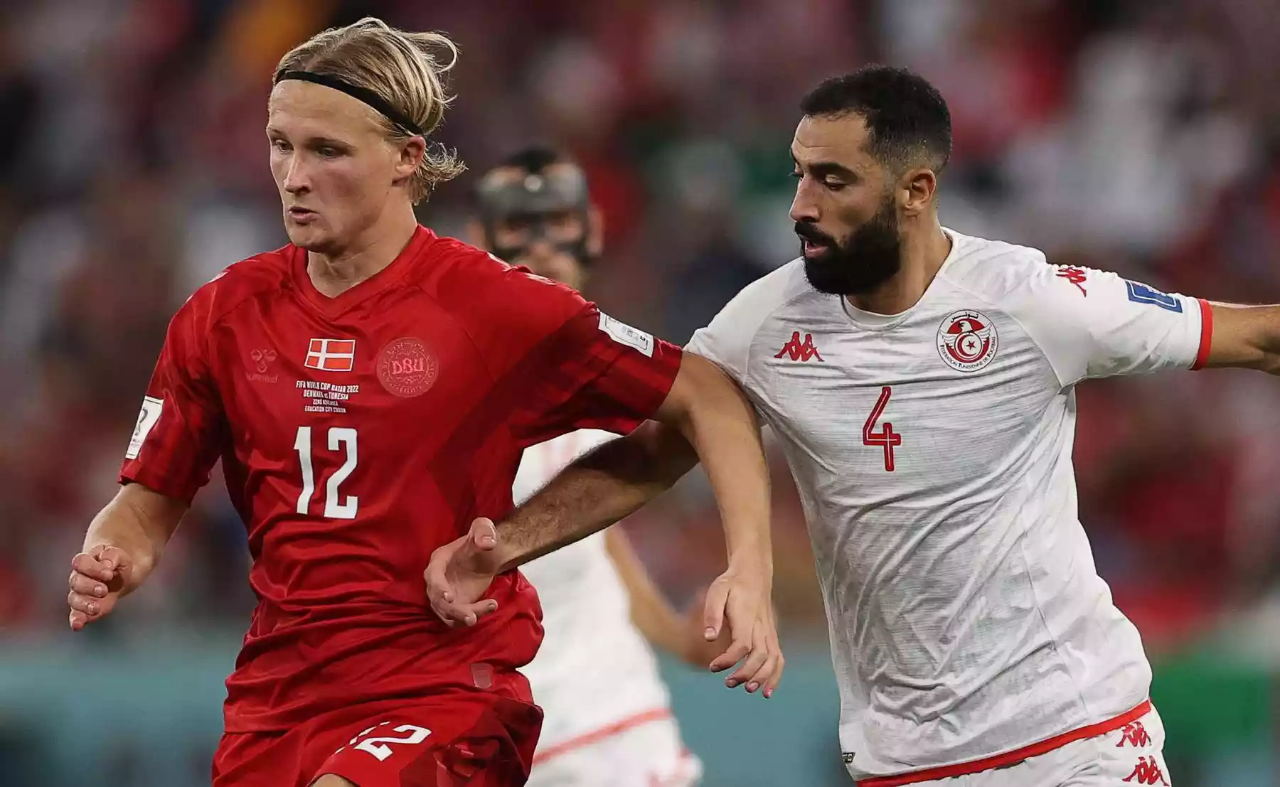 Times da Dinamarca e Tunísia em campo