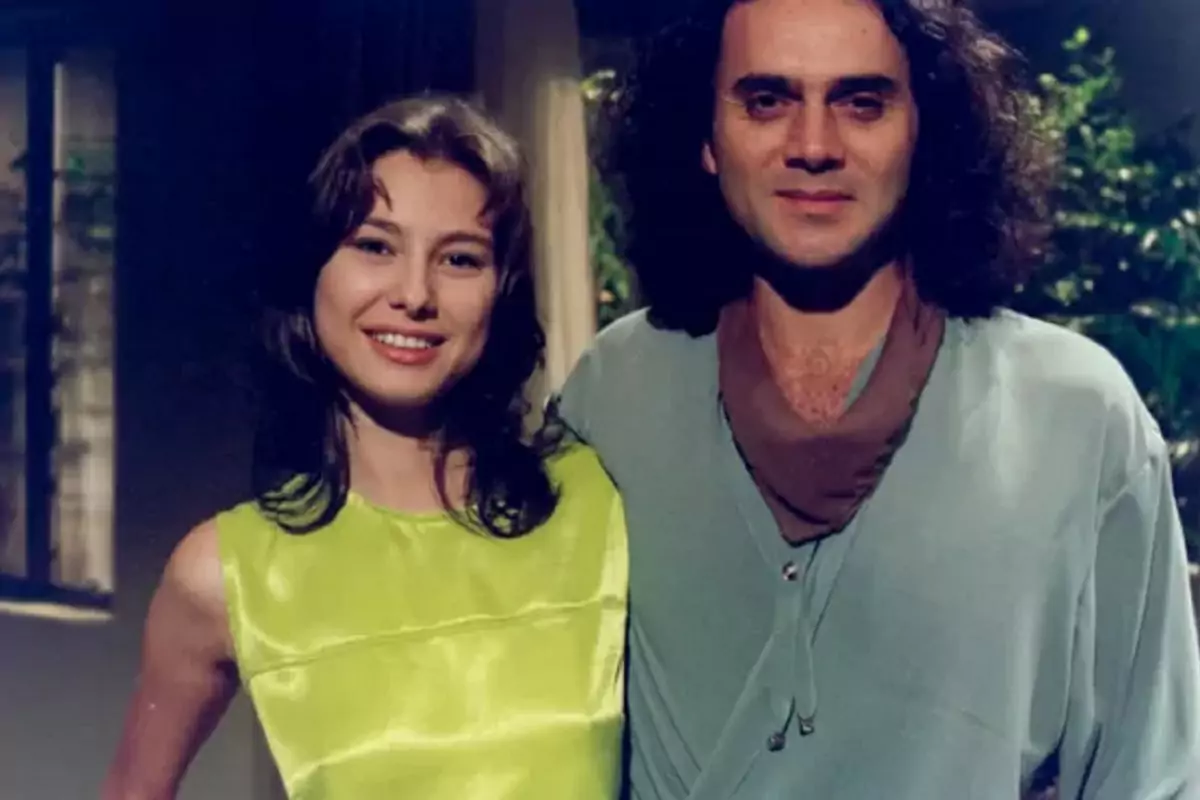 Lia (Lavínia Vlasak) e Pirilampo (Almir Sater) em O Rei do Gado