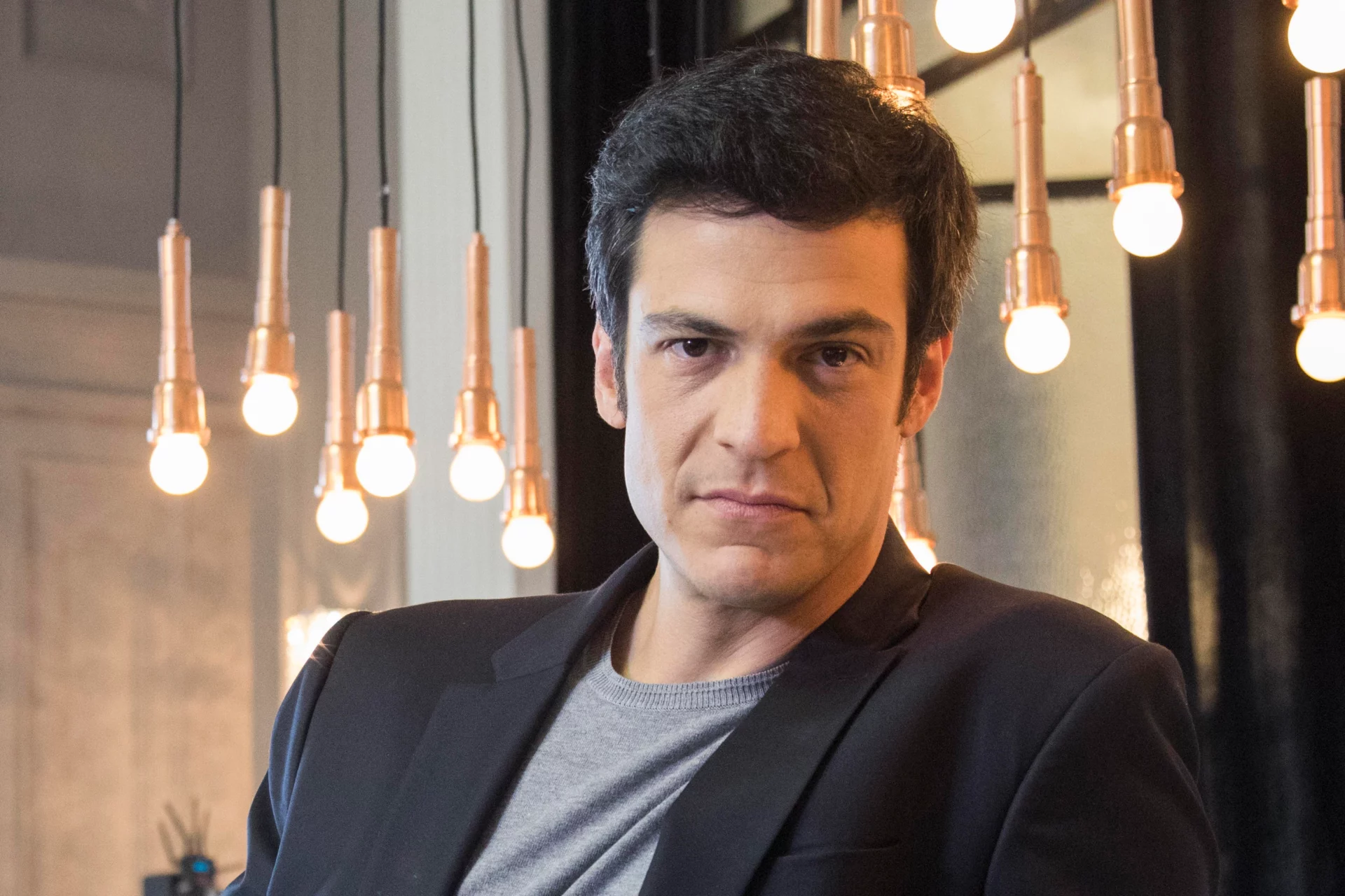 O ator Mateus Solano
