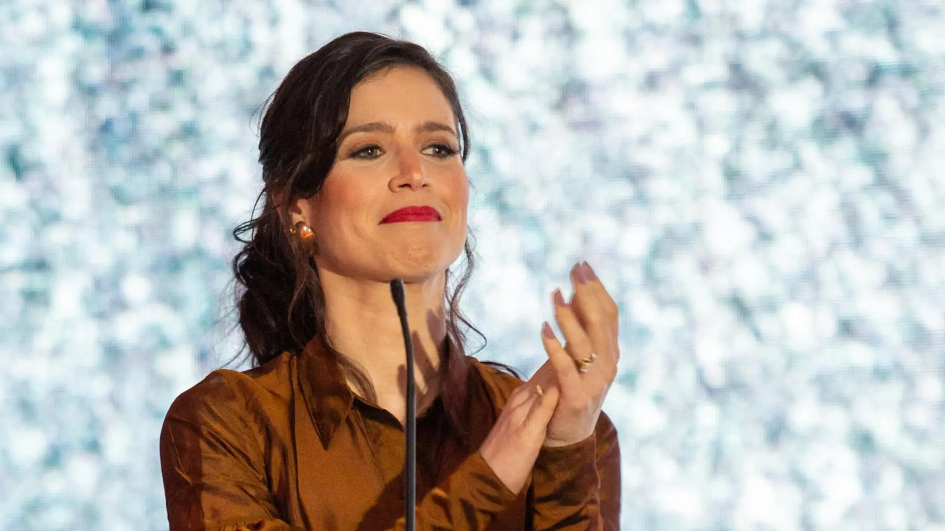 Regina (Mel Lisboa) em Cara e Coragem