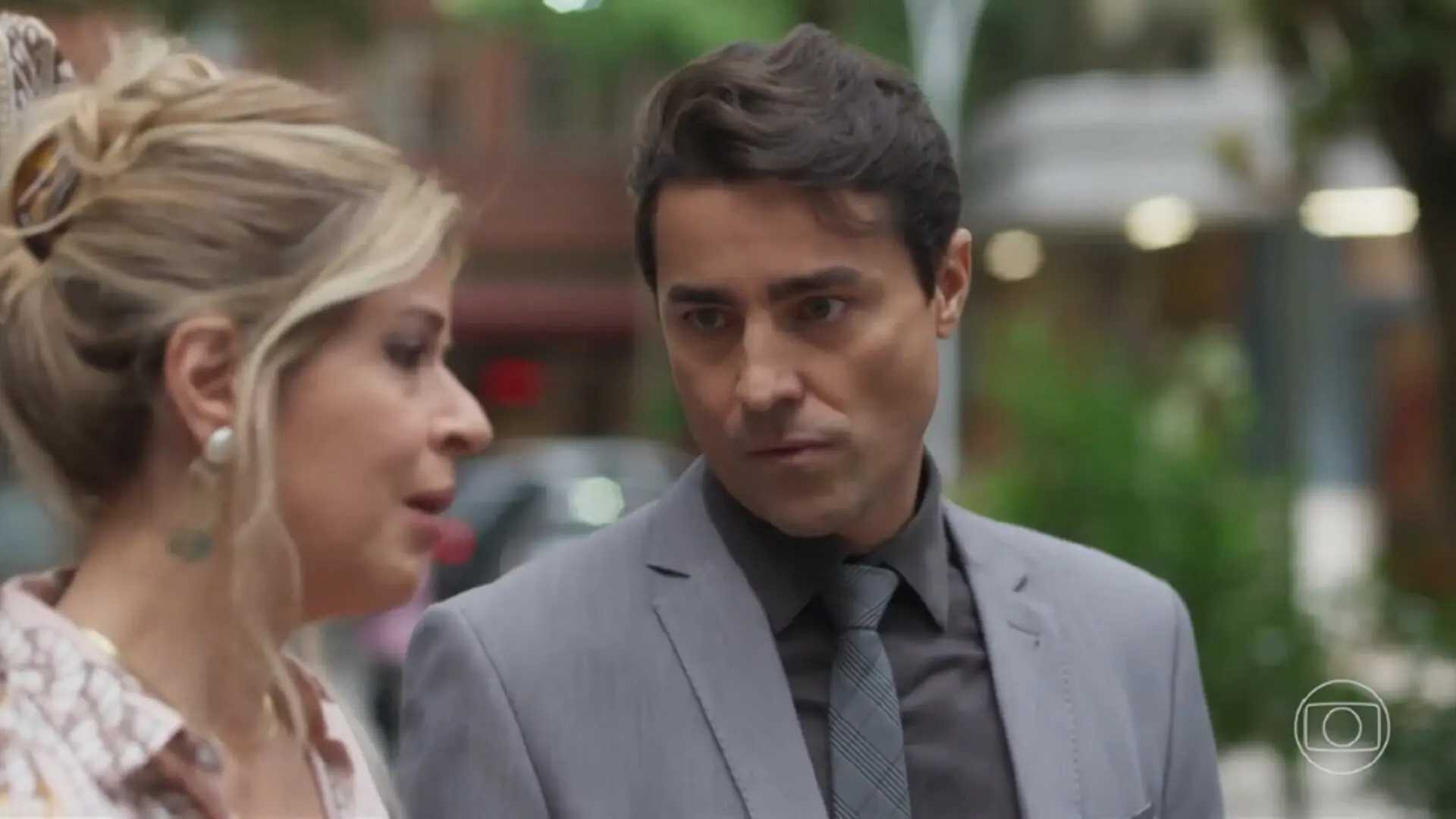 Rebeca (Mariana Santos) e Danilo (Ricardo Pereira) em Cara e Coragem