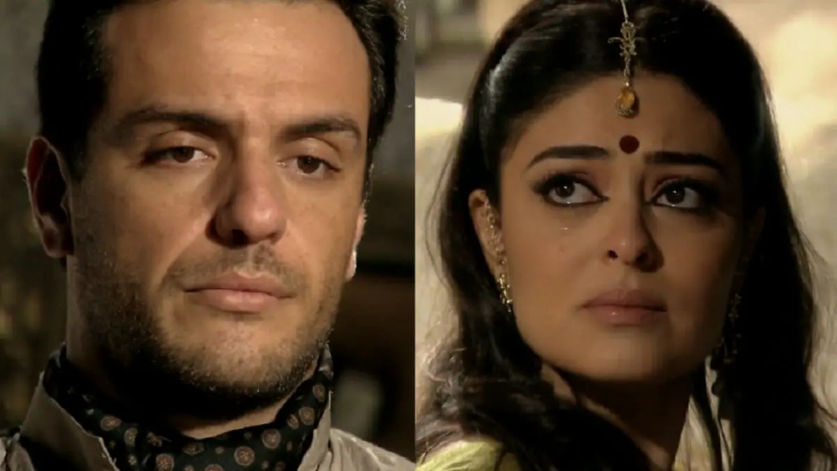 Raj (Rodrigo Lombardi) e Maya (Juliana Paes) de Caminho das Índias