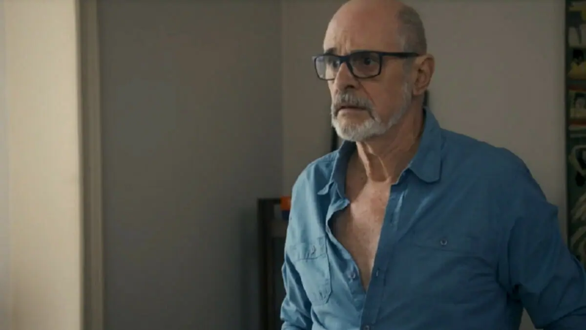 Dante (Marcos Caruso) de Travessia