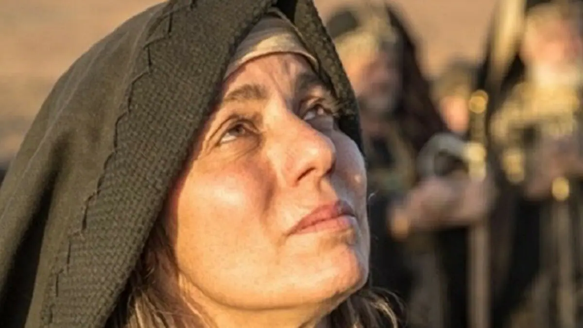 Maria (Cláudia Mauro) em Jesus