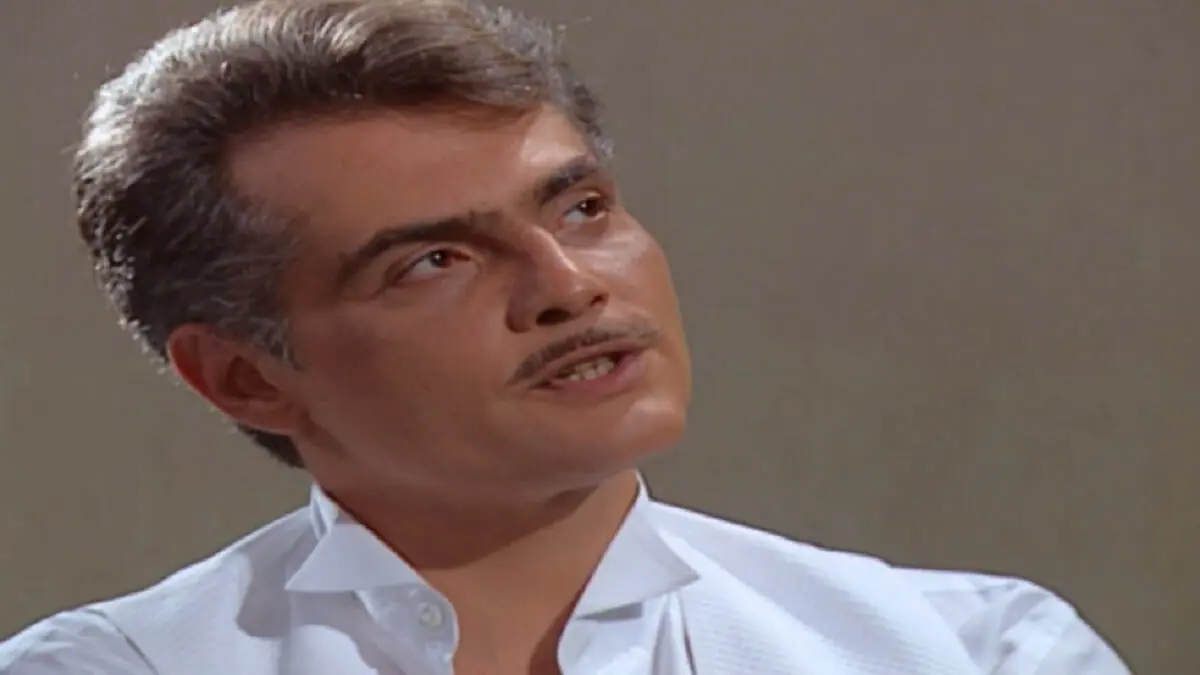 Sebastian (Tarcísio Filho) em Chocolate com Pimenta