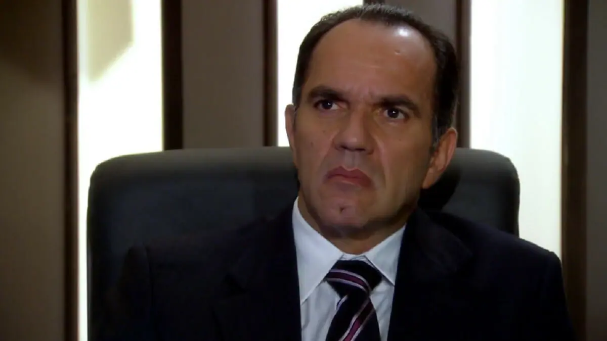 Ramiro (Humberto Martins) em Caminho das Índias
