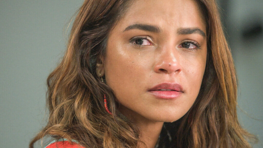 Brisa (Lucy Alves) em Travessia