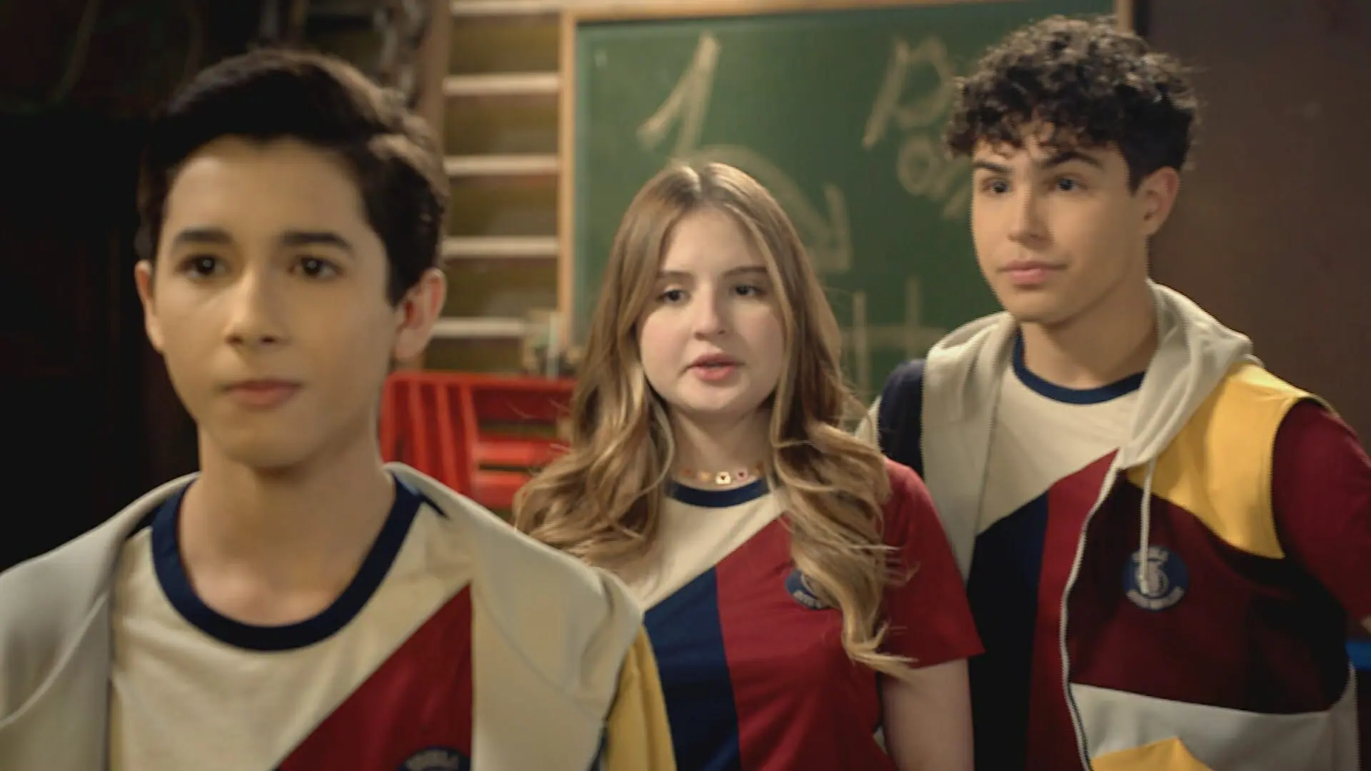 Pinóquio (João Pedro Delfino), Poliana (Sophia Valverde) e João (Igor Jansen) em Poliana Moça)