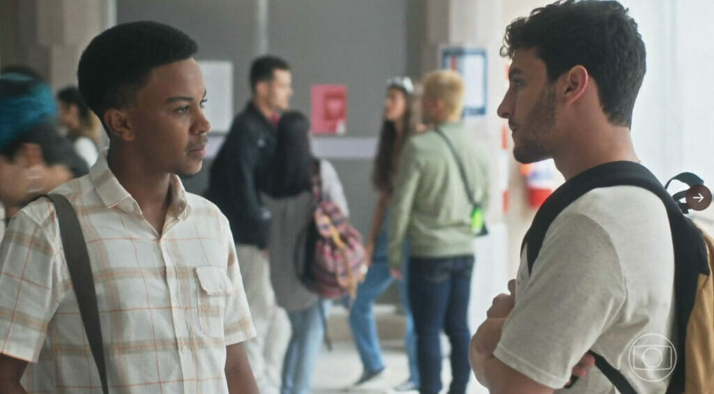 Yuri (Jean Paulo Campos) e Fred (Henrique Barreira) em Vai na Fé