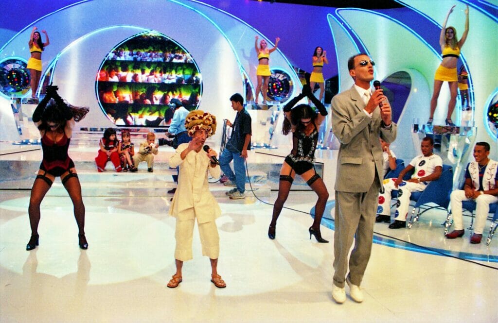 Rodolfo & ET cantam no Domingo Legal de 14 de março de 1999