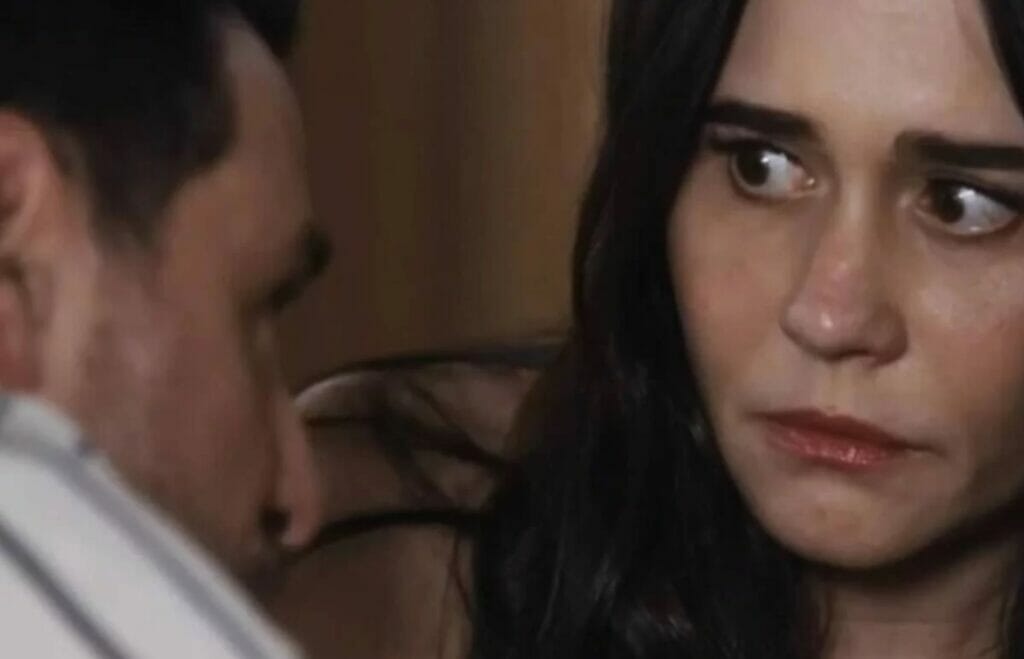 Moretti (Rodrigo Lombardi) e Guida (Alessandra Negrini) de Travessia