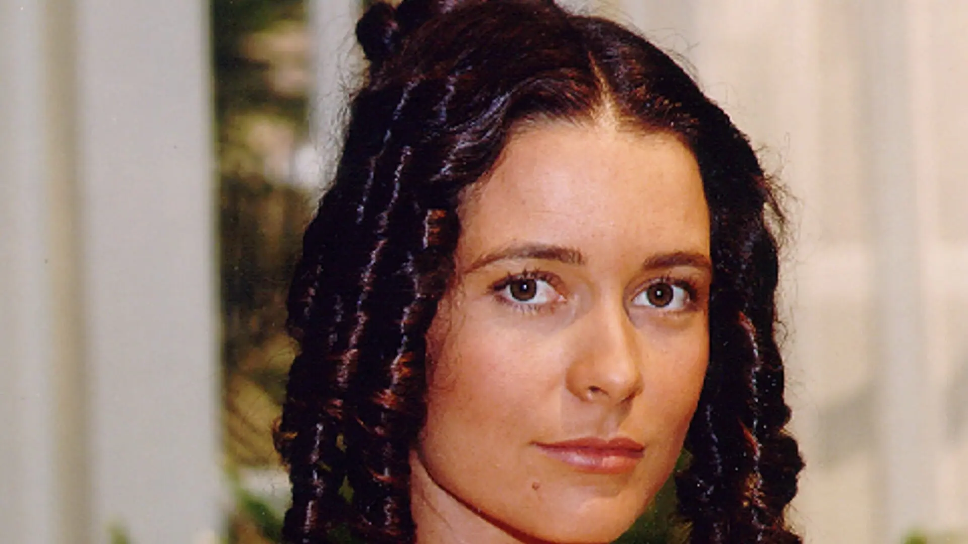Olívia (Cláudia Abreu) em Força de Um Desejo