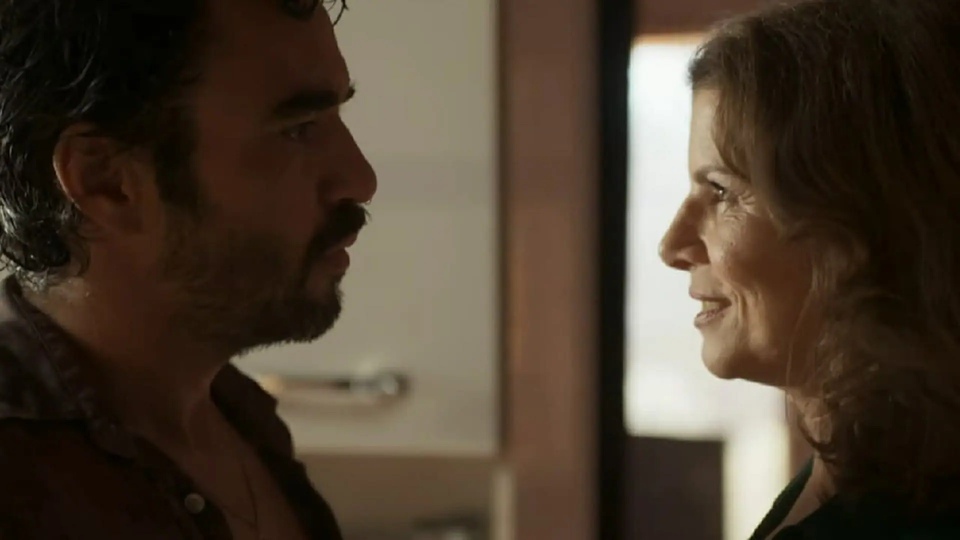 Pajeú (Caio Blat) e Deodora (Débora Bloch) de Mar do Sertão