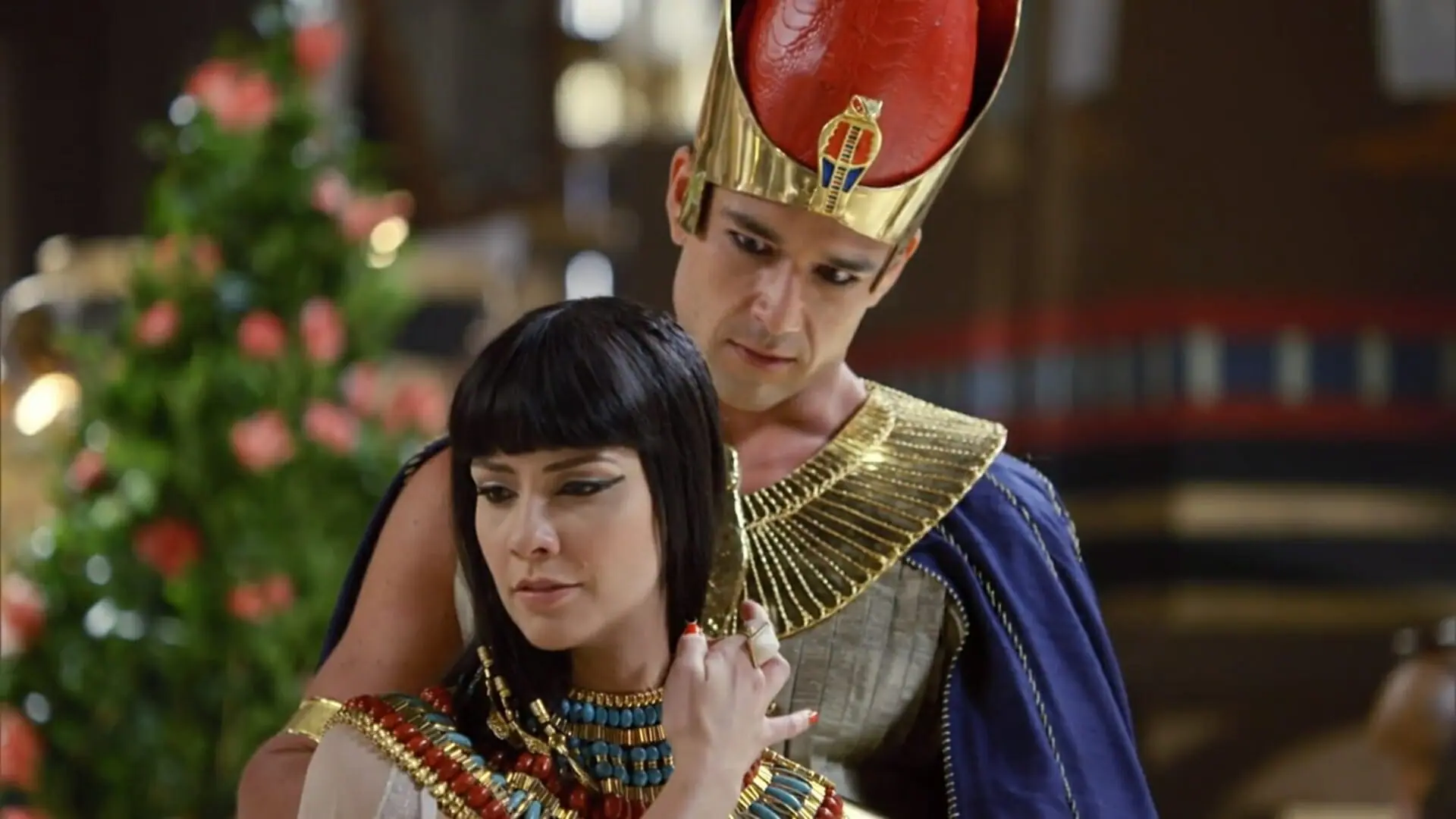 Ramsés (Sergio Marone) e Nefertari (Camila Rodrigues) de Os Dez Mandamentos