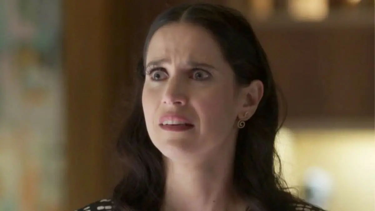 Regina (Mel Lisboa) em Cara e Coragem