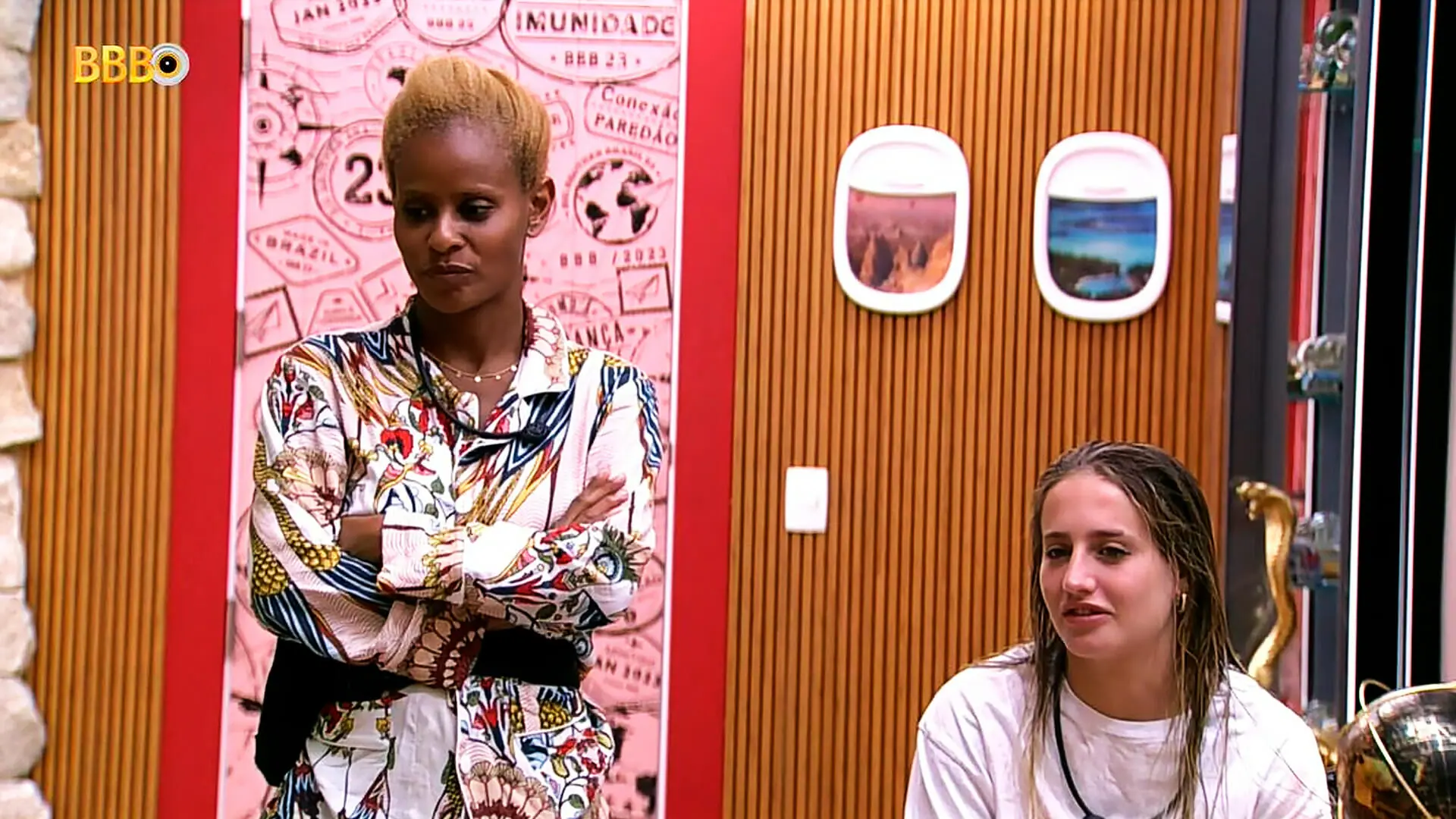 Aline Wirley conversa com Bruna Griphao no BBB 23