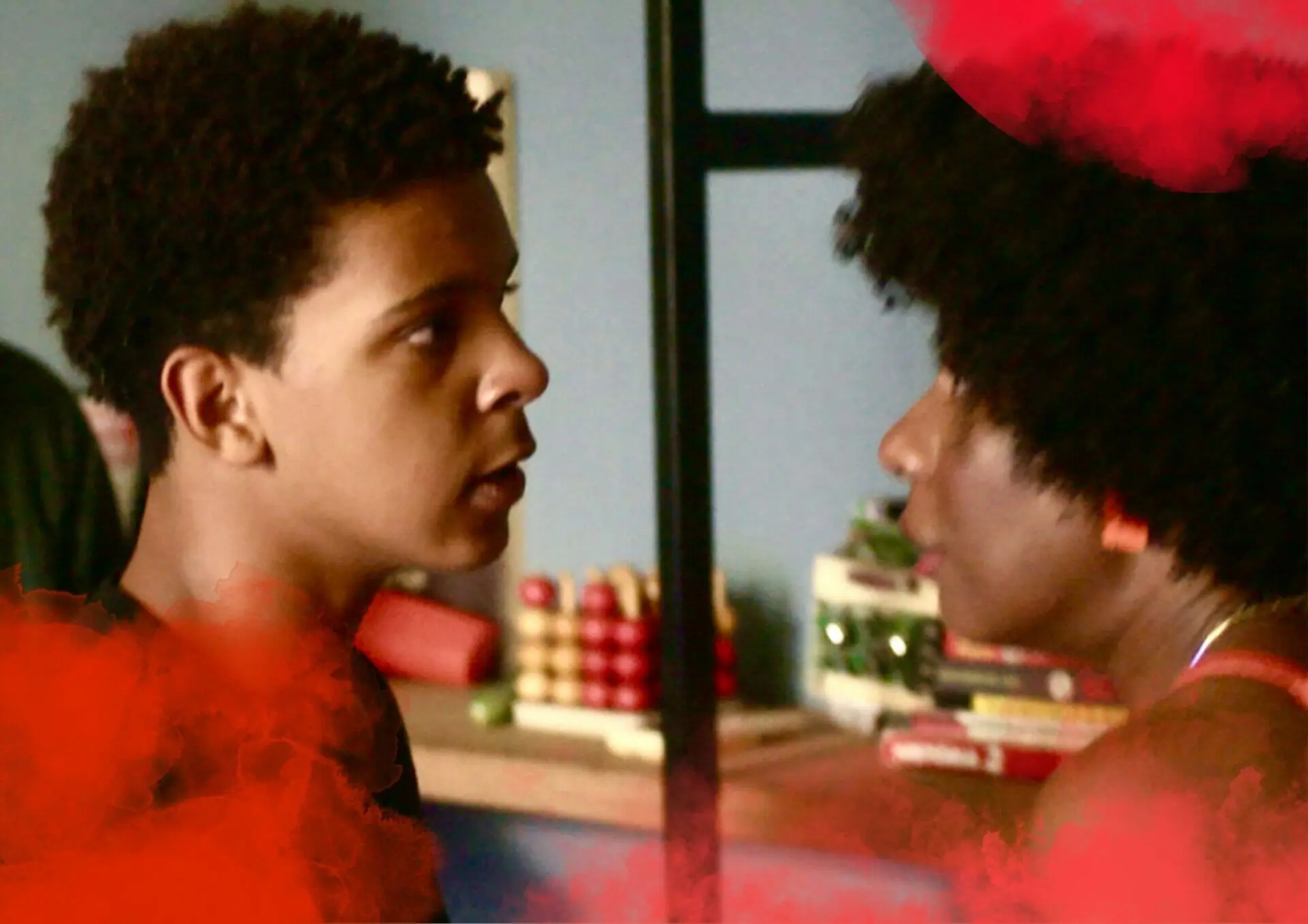 Theo (Ricardo Silva) e Laís (Indira Nascimento) em Travessia