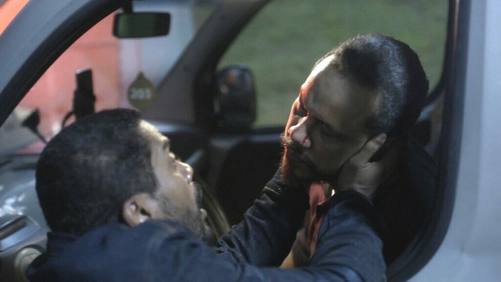 Ben (Samuel de Assis) e Carlão (Che Moais) em Vai na Fé