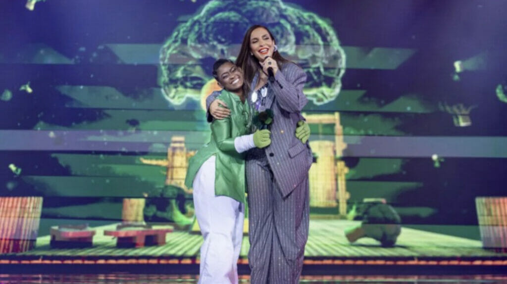 Erika Januza e Ivete Sangalo nos bastidores do The Masked Singer Brasil