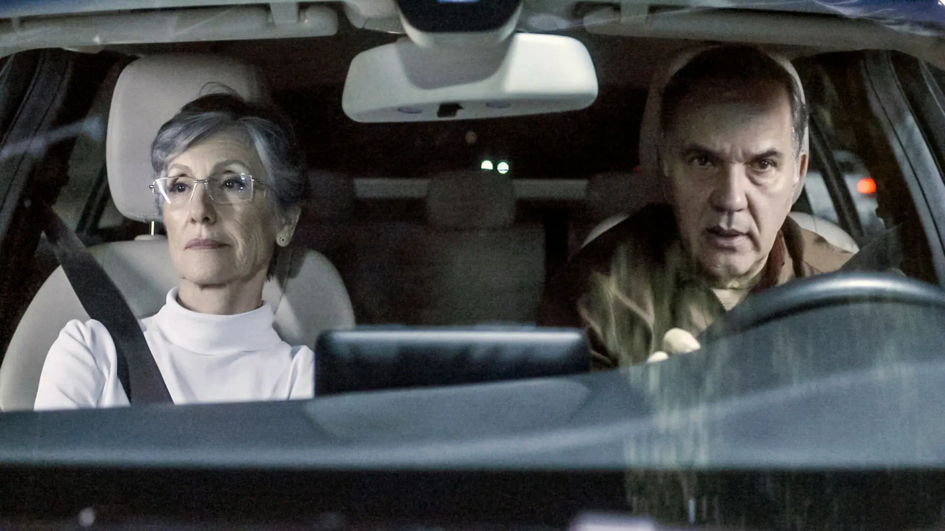 Guerra (Humberto Martins) e Cidália (Cassia Kis) em Travessia