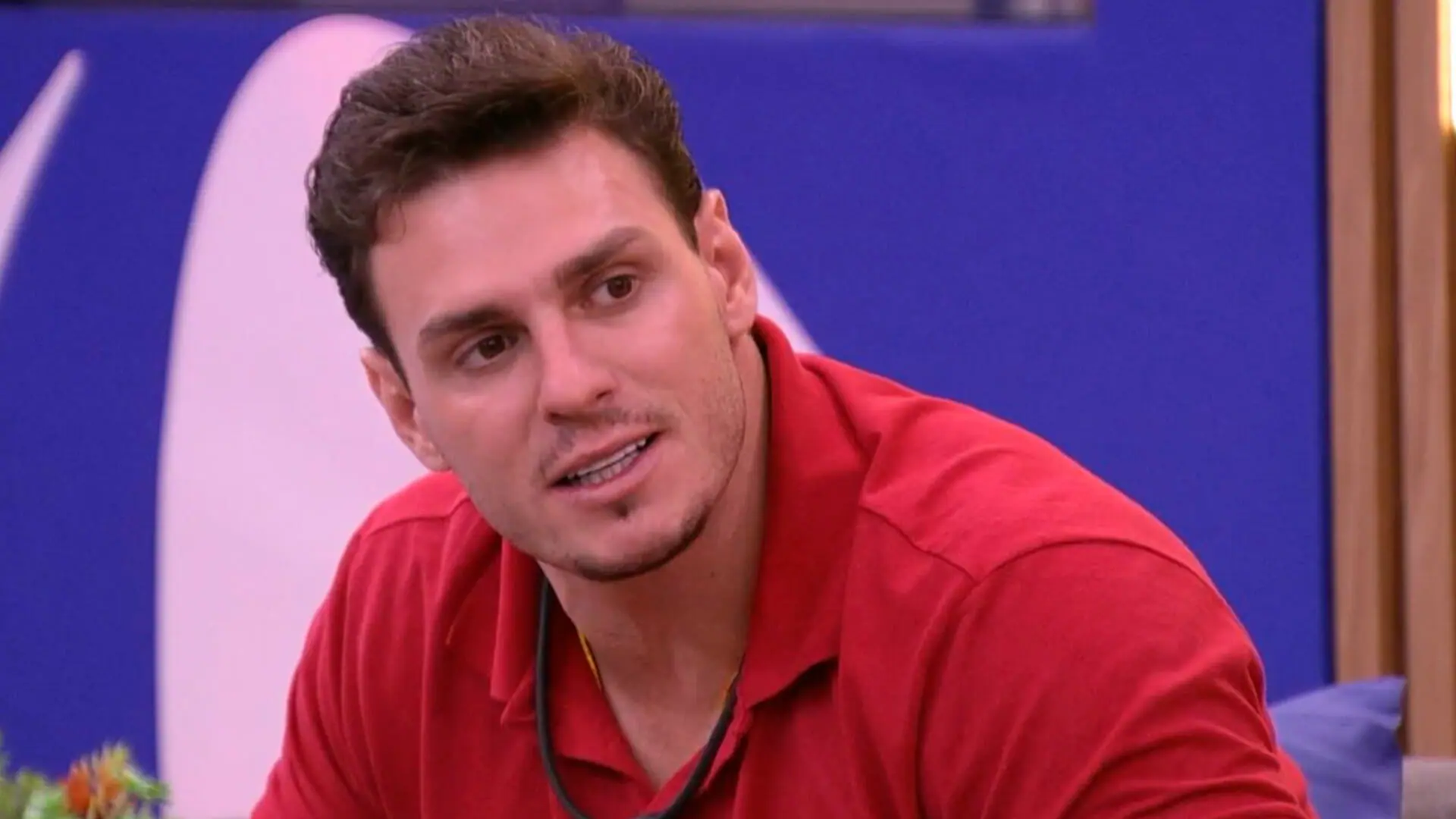 Gustavo conversa com brothers no BBB 23