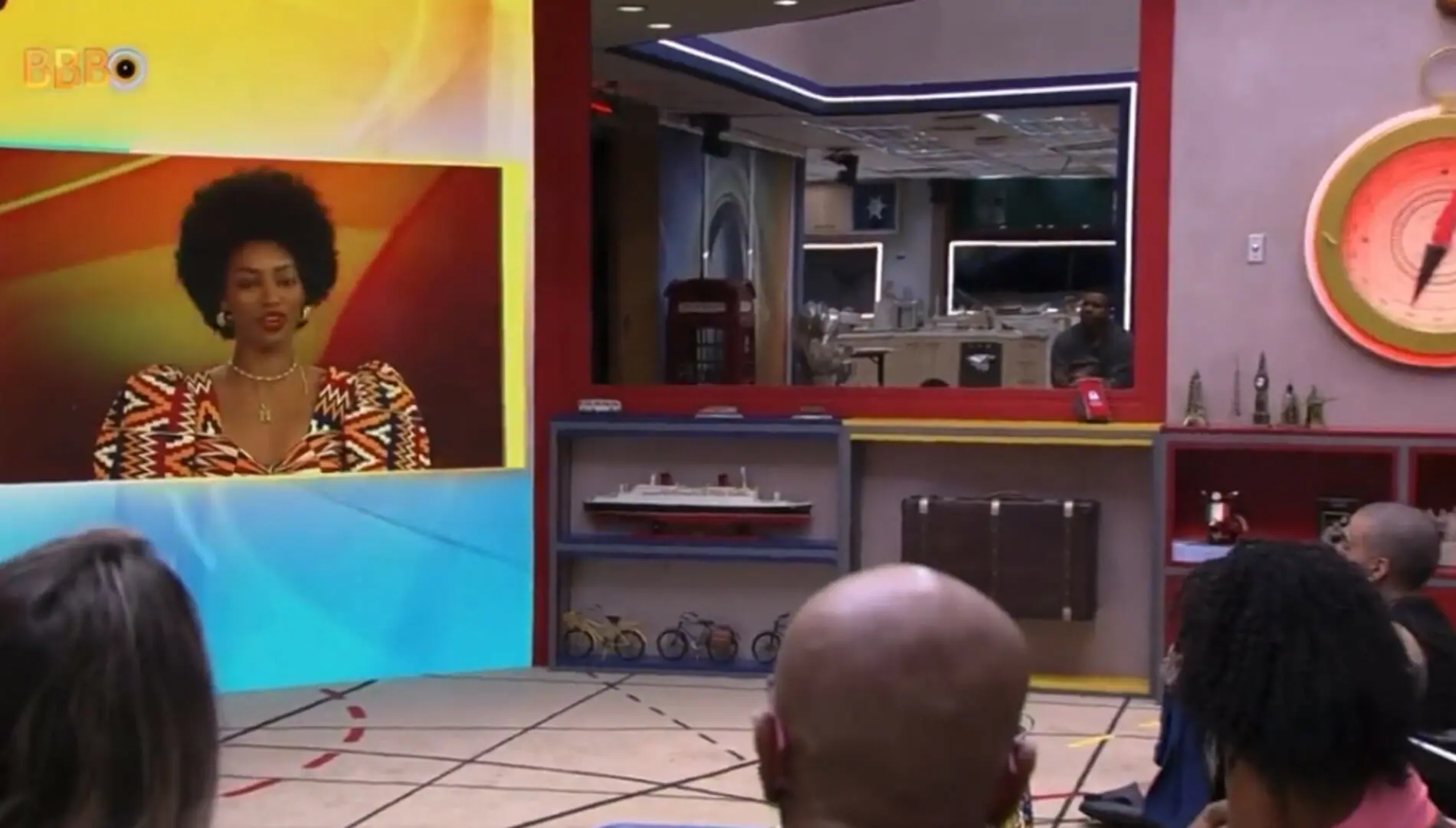 Brothers assistem ao recado do eliminado de Tina no BBB 23 (Reprodução: Globoplay)