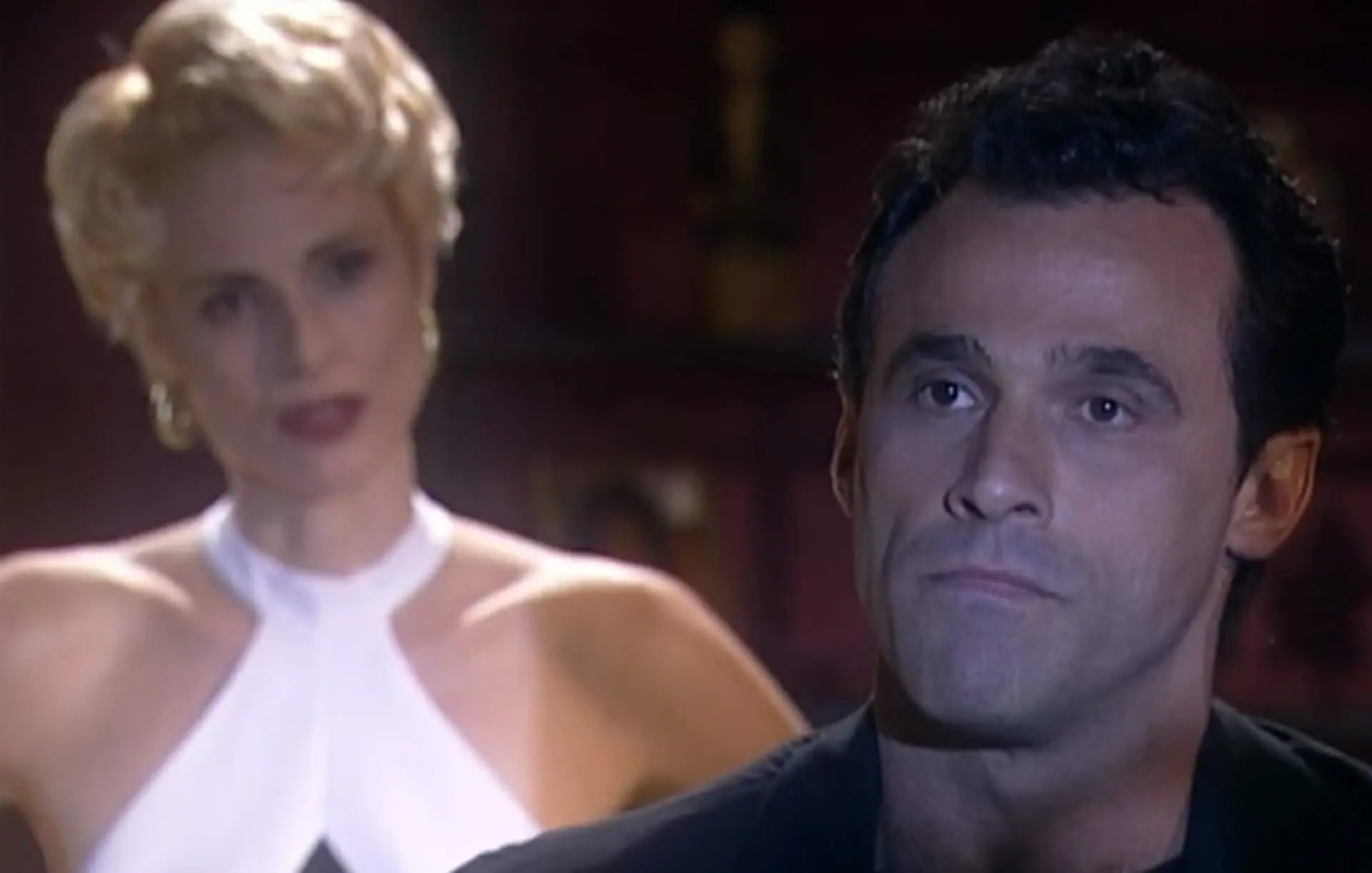 Léia (Silvia Pfeifer) e Ralf (Oscar Magrini) em O Rei do Gado