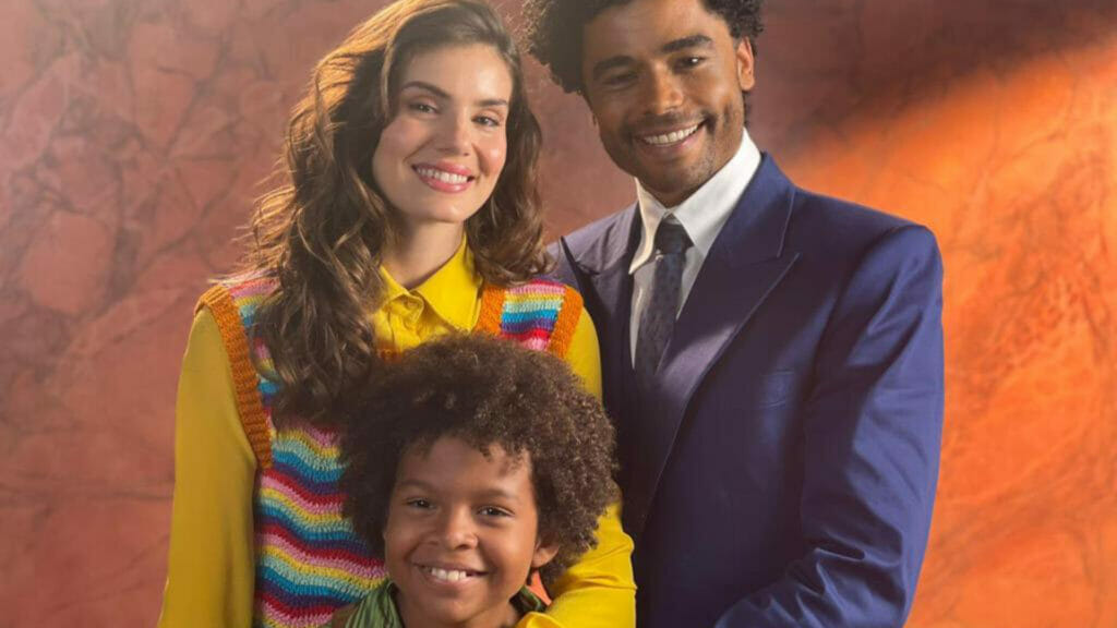 Camila Queiroz, Diogo Almeida e Levi Asaf em Amor Perfeito