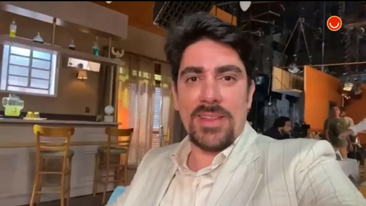 Noé Dantas (Marcelo Adnet) em Mar do Sertão