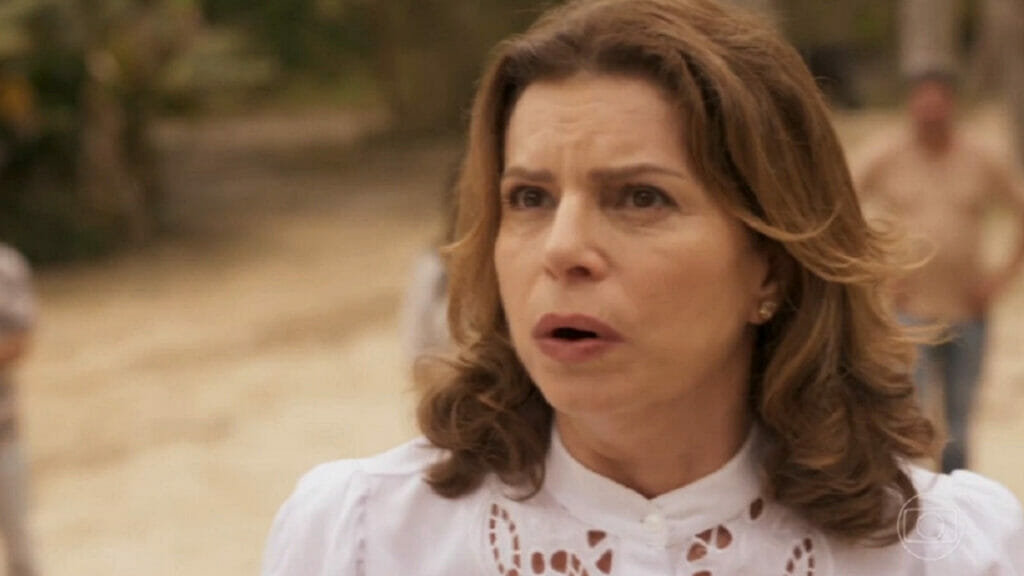 Deodora (Debora Bloch) em Mar do Sertão