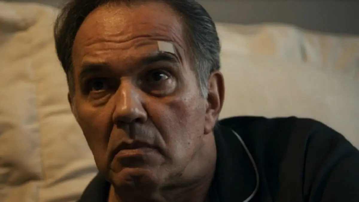 Guerra (Humberto Martins) em Travessia