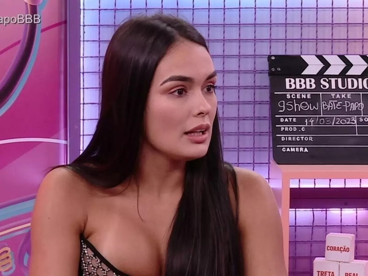 Larissa no Bate-Papo BBB