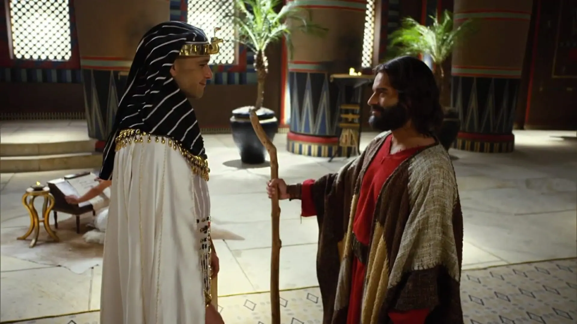 Ramsés (Sergio Marone) e Moisés (Guilherme Winter) de Os Dez Mandamentos
