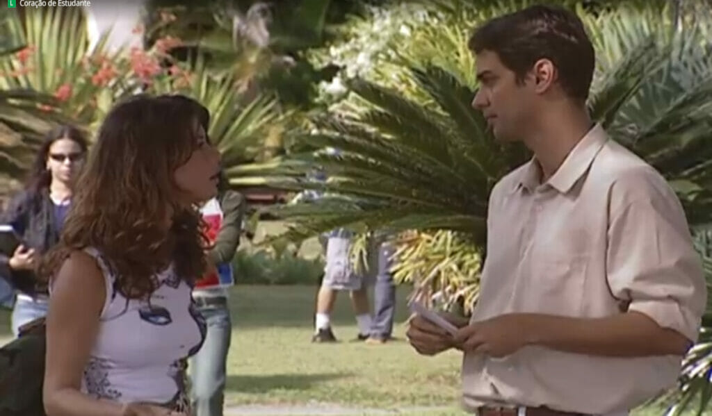 Rosana (Alinne Moraes) e Leandro (Marcello Antony) em Coração de Estudante