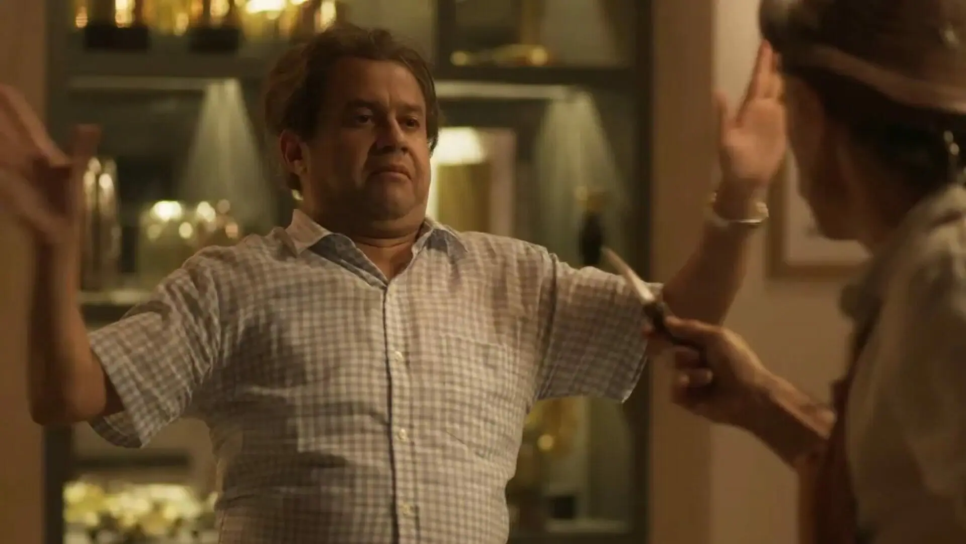 Sabá Bodó (Welder Rodrigues) e Timbó (Enrique Diaz) em Mar do Sertão